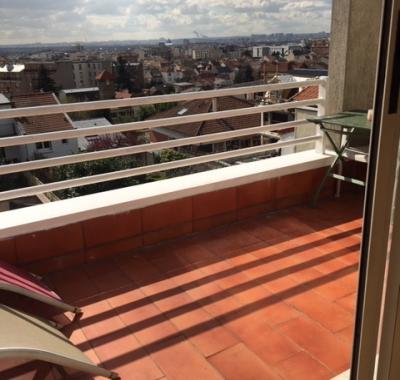 CHAMBRE LUMINEUSE + TERRASSE