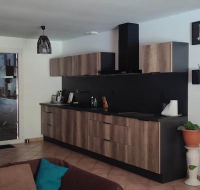 Chambres double à louer, calme, villa avec jardin arboré et piscine