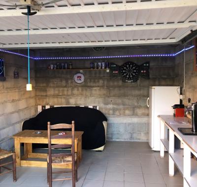 Emplacements toiles de tente + petit déjeuner