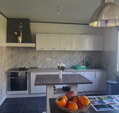 Chambre privative à louer chez l'habitant