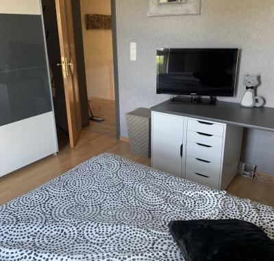 Chambre moderne confortable