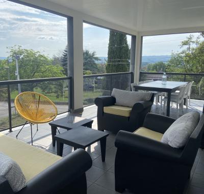 Maison moderne dans havre de paix