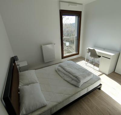 Deux Chambres chez l'habitant, Arrêt Tram C à deux minutes à pied