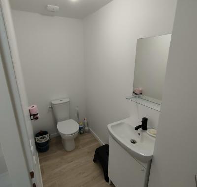 Deux Chambres chez l'habitant, Arrêt Tram C à deux minutes à pied