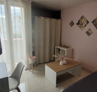 Chambre à louer avec balcon