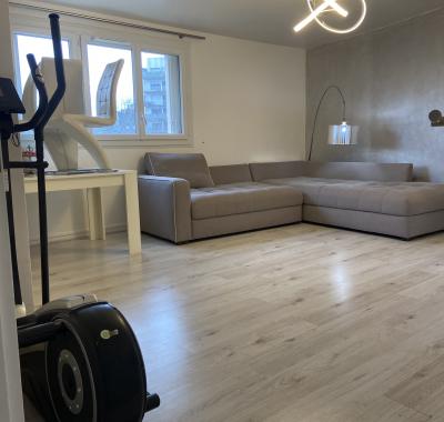 Chambre à louer avec terrasse toilettes privées