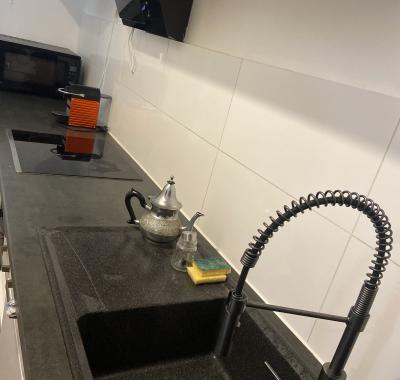 Chambre à louer avec terrasse toilettes privées