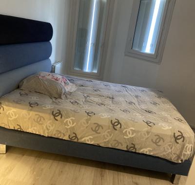 Chambre à louer avec terrasse toilettes privées