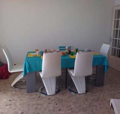 Chambre à 1km du port et 15' à pied du centre ville de Bastia