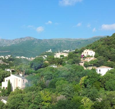 Chambre à 1km du port et 15' à pied du centre ville de Bastia