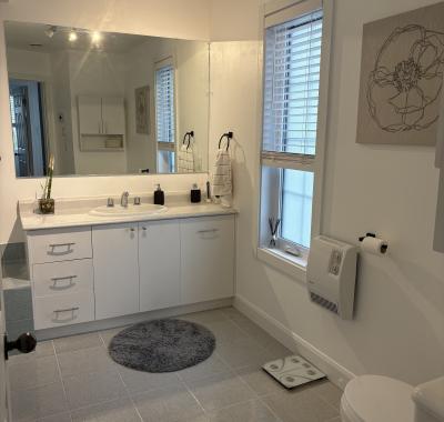 Chambre privée à louer dans une maison à partager