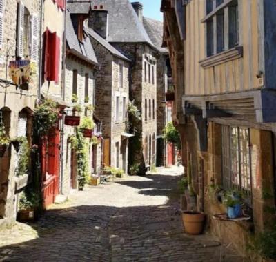 Chambre proche du Port de Dinan