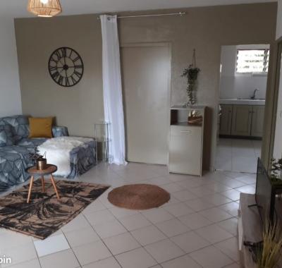 Colocation à Cayenne avec piscine