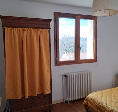 Chambre spacieuse et calme Préférence locataire femme