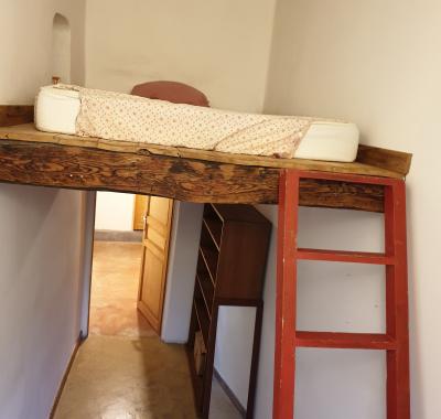 Chambre à sous-louer à la nuit ou deux mois