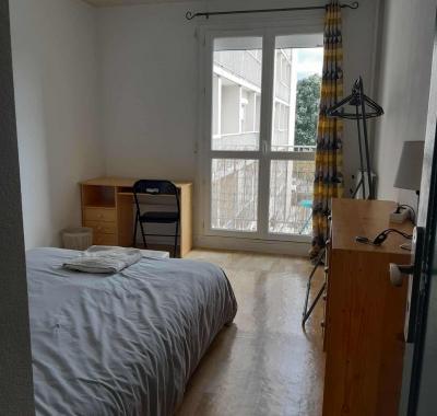 Rennes chambre à louer proche de Rennes 2 et CHU