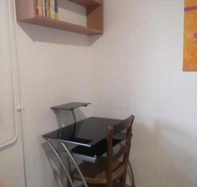 Chambre pour une seule personne avec lit 1 place