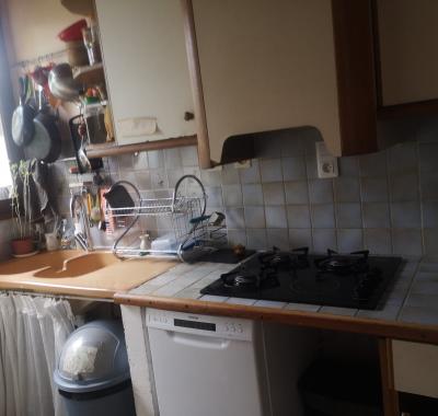 Chambre pour une seule personne avec lit 1 place