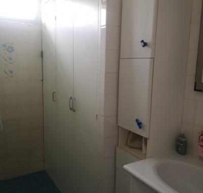 Chambre pour une seule personne avec lit 1 place