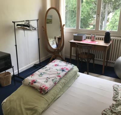 Chambre à louer chez l'habitant (minimum 1mois)