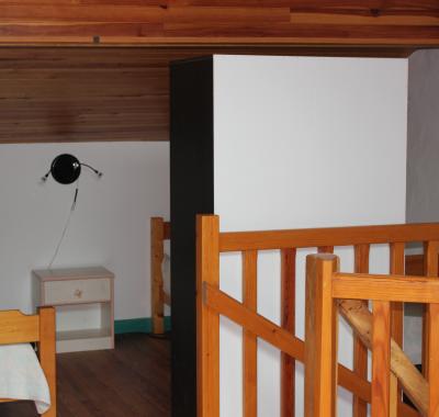Studio indépendant 2ème étage sous toiture