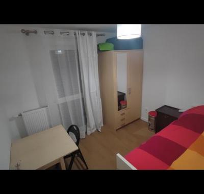 Chambre meublée chez l'habitant, coloc, Carrefour Pleyel - Saint-Denis