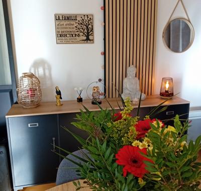 Chambre spacieuse avec balcon couvert