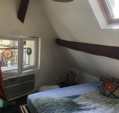 Chambre et bureau à louer à Melun