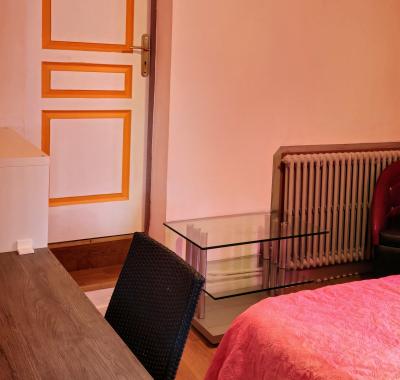 Chambre à louer en colocation chez l'habitant