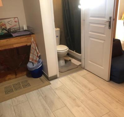 Studette à la carte à Belley