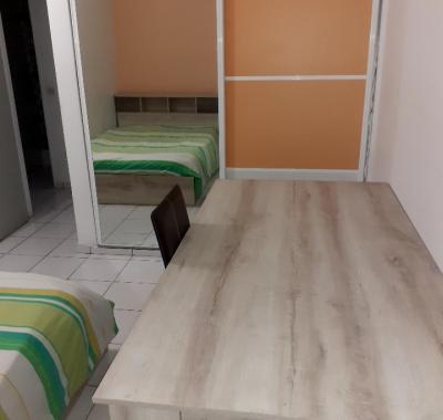 Chambre équipée au Robert