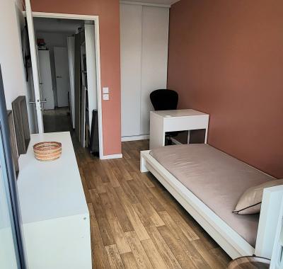 Chambre dans un appartement 100m2 + 64m2 de terrasse
