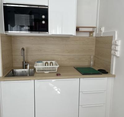 Studio meublé proche CHU