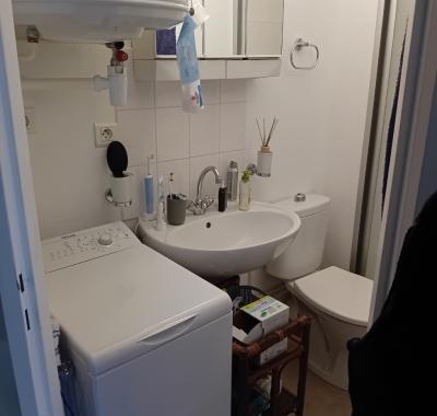 STUDIO MEUBLE A LOUER PROXIMITE JARDIN DARCY