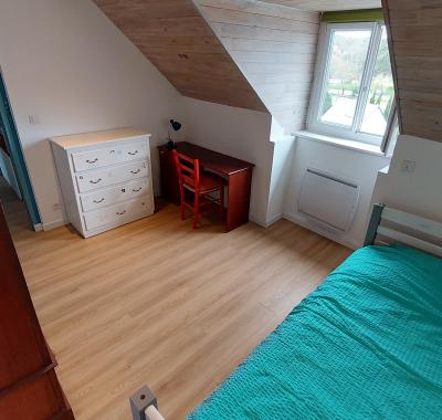 Chambre étudiant SdB partagée coloc bord de mer Fouesnant / Quimper