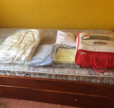 2  Chambres colocation meublée mixte BRON  2 FILLES