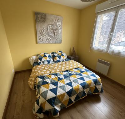 Chambre meublée chez l’habitant (10 min Bourg-en-Bresse)