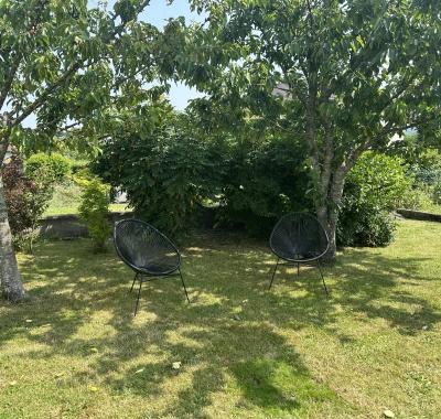Chambre meublée chez l’habitant (10 min Bourg-en-Bresse)