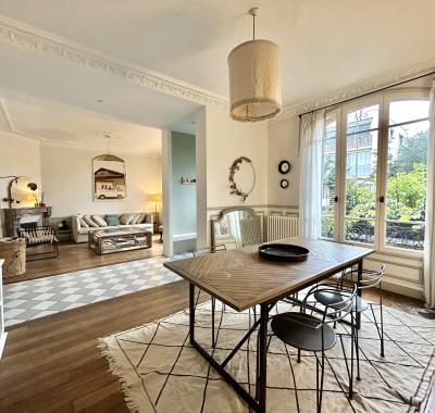 Chambre à louer dans grande maison