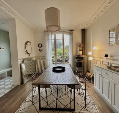 Chambre à louer dans grande maison