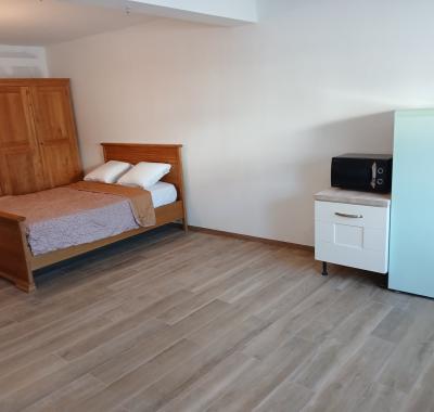 Studio indépendant chez l'habitant