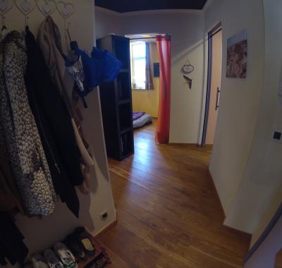 Orange room in a 2-bedroom 70 meter square shared flat