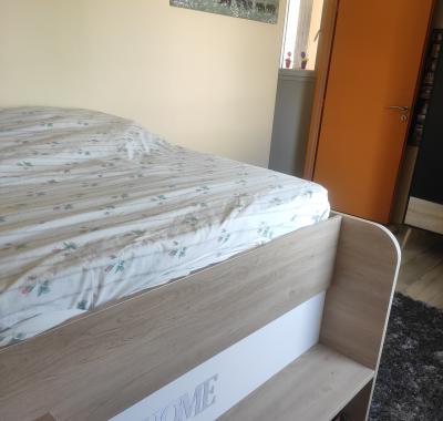 Lit 140  coffre  rangt armoire, bureau