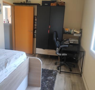 Lit 140  coffre  rangt armoire, bureau