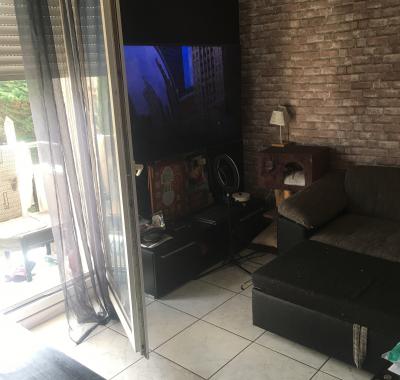 Colocation ou sou locations  (seul  )pour vacances ou travaille