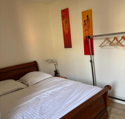Chambre Moulin rouge, avec salle de bain privée,  Appartement Commun
