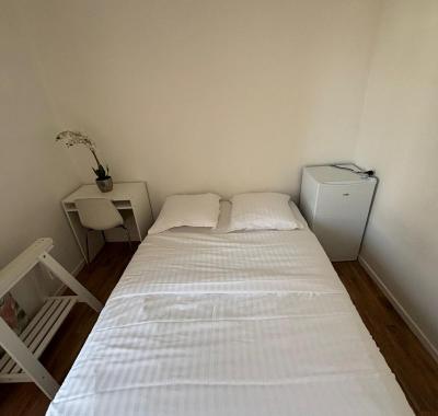 Chambre Tour Eiffel , Appartement commun