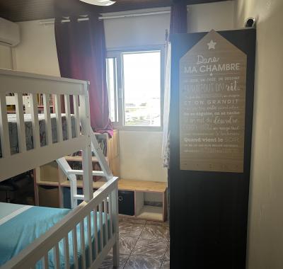 CHAMBRE IDÉAL POUR ÉTUDIANT(E)