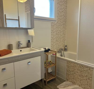 Chambre+SDB+WC+espace repas