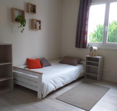 Chambre pour étudiante chez l'habitant